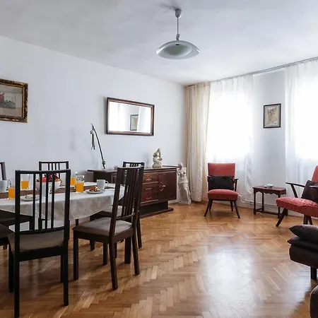 Stylish Old Town Appartamento *